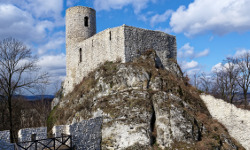 Pilcza Castle, Smoleń
